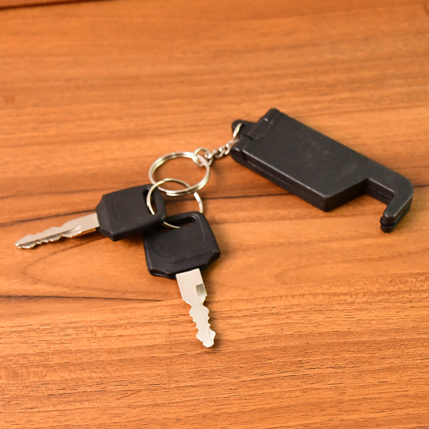 2 in 1 Plastic Keychain with Mobile Stand / Phone Holder (5 Pcs Set / Multicolor) 2 in 1 Plastic Keychain with Mobile Stand / Phone Holder (5 Pcs Set / Multicolor)